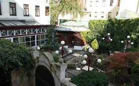 Hotel Viktoria Vienna